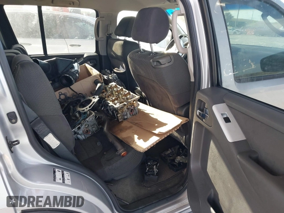 2008 Nissan Pathfinder LE с VIN 5N1AR18UX8C640889, выставлен на аукционе IAAI как лот 42106091 с пробегом 202 605 миль миль и . История ставок и продаж доступна на DreamBid. Изображение 8.