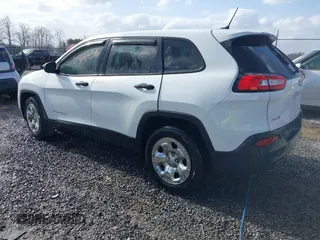 2017 Jeep Cherokee Sport with VIN 1C4PJMAB2HW666711, listed as a IAAI auction lot 41664586 with 42,337 mi miles and . Bid and sale history available at DreamBid. Image 3.