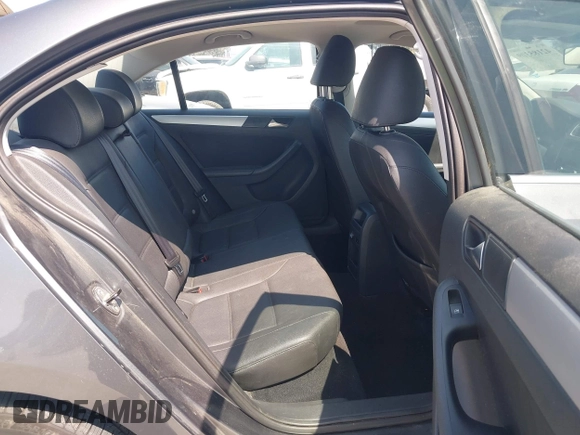 2011 Volkswagen Jetta SEL with VIN 3VWLZ7AJ0BM376892, listed as a IAAI auction lot 42185309 with 130,287 mi miles and . Bid and sale history available at DreamBid. Image 8.