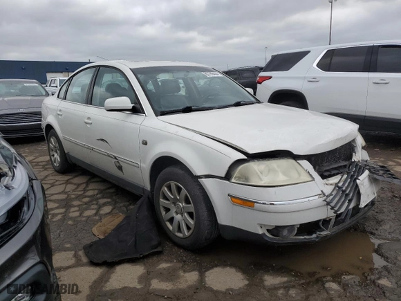 2002 Volkswagen Passat GLS with VIN WVWPD63B52P126917, listed as a Copart auction lot 80769444 with 210,109 mi miles and Salvage Title. Bid and sale history available at carsss.com. Image 4.