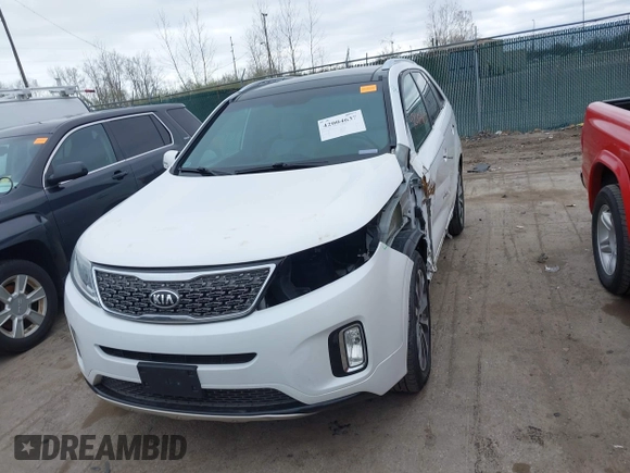 2014 Kia Sorento SX with VIN 5XYKWDA7XEG489258, listed as a IAAI auction lot 42004637 with 95,904 mi miles. Bid and sale history available at carsss.com. Image 13.