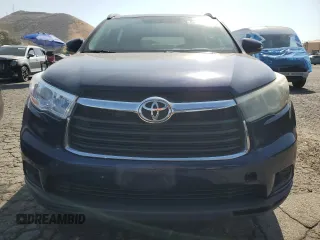 2015 Toyota Highlander LE z VIN 5TDZARFH1FS015053, wystawiony jako Copart lot #58525915 z przebiegiem 182 304 mil mil oraz Szkoda całkowita • Salvage title. Historia ofert i sprzedaży dostępna na DreamBid. Obrazek 5.