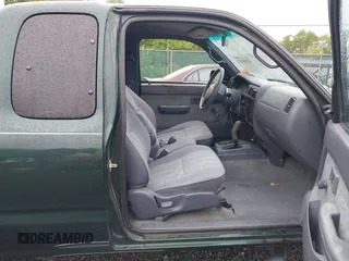2000 Toyota Tacoma PreRunner with VIN 5TESM92N4YZ695931, listed as a IAAI auction lot 42352013 with 194,454 mi miles and . Bid and sale history available at DreamBid. Image 5.