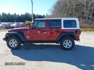 2021 Jeep Wrangler Unlimited Sport S z VIN 1C4HJXDG4MW647164, wystawiony jako IAAI lot #40952672 z przebiegiem 51 366 mil mil oraz . Historia ofert i sprzedaży dostępna na DreamBid. Obrazek 15.