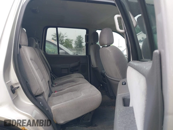 2005 Ford Explorer XLT z VIN 1FMZU73K35UB11333, wystawiony jako IAAI lot #42644910 z przebiegiem 112 929 mil mil oraz . Historia ofert i sprzedaży dostępna na DreamBid. Obrazek 8.