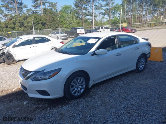 2017 Nissan Altima 2.5 SR with VIN 1N4AL3AP0HC492795, listed as a IAAI auction lot 41801120 with 233,478 mi miles. Bid and sale history available at carsss.com. Image 2.