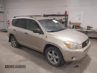 2008 Toyota RAV4 with VIN JTMBK33V185056054, listed as a IAAI auction lot 41702082 with 256,189 mi miles. Bid and sale history available at carsss.com. Image 1.