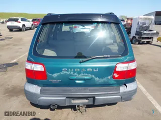 2001 Subaru Forester L with VIN JF1SF63561G719978, listed as a IAAI auction lot 41993814 with 208,781 mi miles. Bid and sale history available at carsss.com. Image 16.