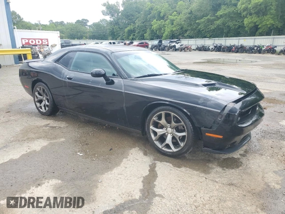 2015 Dodge Challenger SXT Plus z VIN 2C3CDZBG2FH706475, wystawiony jako Copart lot #56425595 z przebiegiem 166 055 mil mil oraz Szkoda całkowita • Salvage title. Historia ofert i sprzedaży dostępna na DreamBid. Obrazek 4.