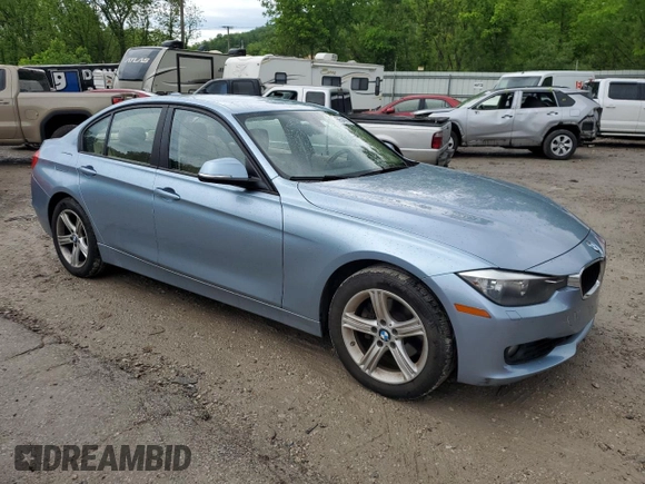 2013 BMW 3 Series 328i xDrive z VIN WBA3B3C53DF541561, wystawiony jako Copart lot #56540965 z przebiegiem 124 840 mil mil oraz Szkoda całkowita • Salvage title. Historia ofert i sprzedaży dostępna na DreamBid. Obrazek 4.