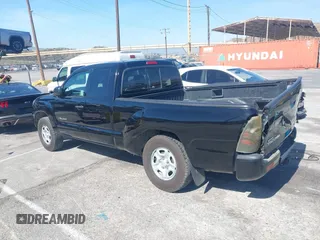 2008 Toyota Tacoma z VIN 5TETX22N28Z473083, wystawiony jako IAAI lot #42280489 z przebiegiem 160 261 mil mil oraz . Historia ofert i sprzedaży dostępna na DreamBid. Obrazek 3.