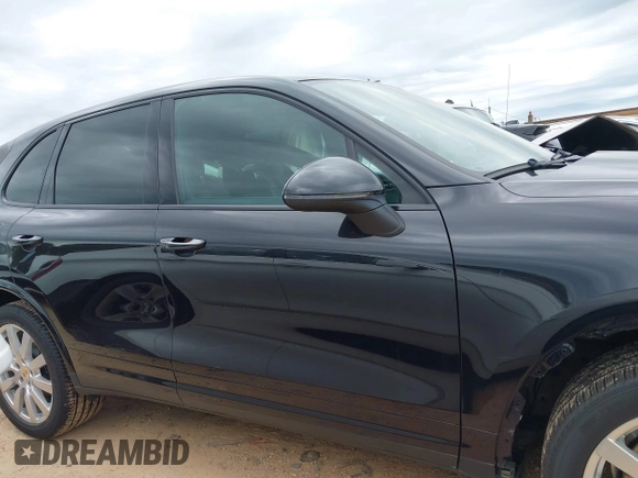 2017 Porsche Cayenne с VIN WP1AA2A20HKA89404, выставлен на аукционе IAAI как лот 42301060 с пробегом 166 083 миль миль и . История ставок и продаж доступна на DreamBid. Изображение 14.