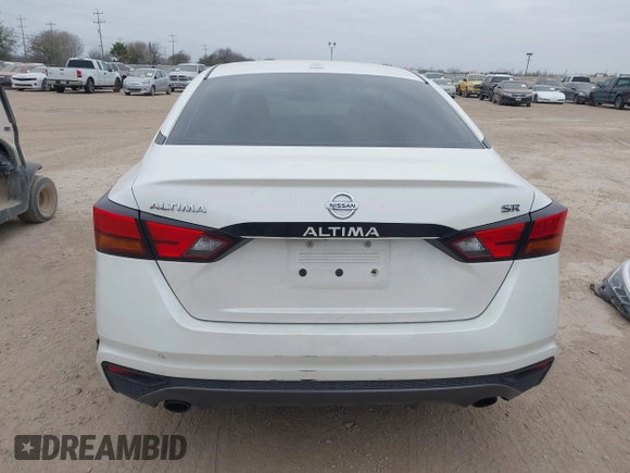2019 Nissan Altima 2.5 SR with VIN 1N4BL4CV8KC135636, listed as a IAAI auction lot 41635760 with 60,087 mi miles. Bid and sale history available at carsss.com. Image 17.