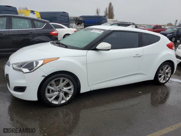 2016 Hyundai Veloster with VIN KMHTC6AD4GU260702, listed as a Copart auction lot 85373764 with 159,822 mi miles and Clean Title. Bid and sale history available at carsss.com. Image 1.