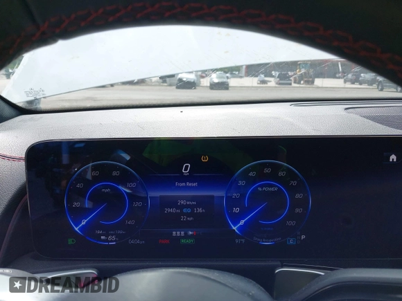 2024 Mercedes-Benz EQB 250+ z VIN W1N9M0CB7RN109945, wystawiony jako IAAI lot #42100727 z przebiegiem 2 940 mil mil oraz . Historia ofert i sprzedaży dostępna na DreamBid. Obrazek 7.