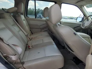 2006 Ford Explorer Limited z VIN 1FMEU75806UB01019, wystawiony jako Copart lot #56592815 z przebiegiem 126 931 mil mil oraz Szkoda całkowita • Salvage title. Historia ofert i sprzedaży dostępna na DreamBid. Obrazek 11.
