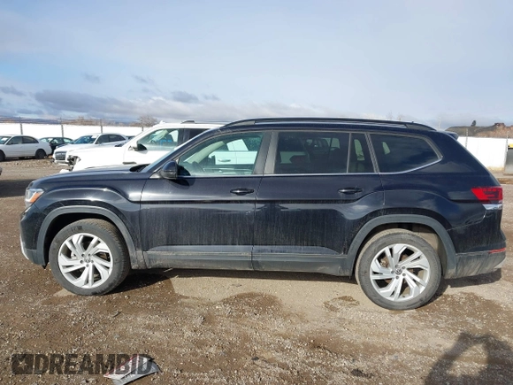 2022 Volkswagen Atlas 3.6L V6 SE w/Technology with VIN 1V2HR2CA3NC545557, listed as a IAAI auction lot 41686679 with 46,641 mi miles. Bid and sale history available at carsss.com. Image 14.