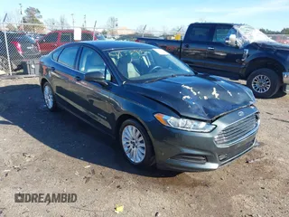 2015 Ford Fusion S Hybrid with VIN 3FA6P0UU7FR117785, listed as a IAAI auction lot 41589546 with 136,657 mi miles. Bid and sale history available at carsss.com. Image 1.