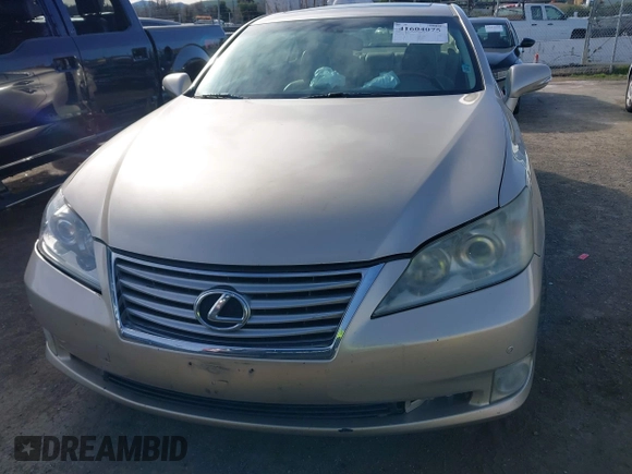 2010 Lexus ES 330 z VIN JTHBK1EG0A2392593, wystawiony jako IAAI lot #41604075 z przebiegiem 232 031 mil mil oraz . Historia ofert i sprzedaży dostępna na DreamBid. Obrazek 12.