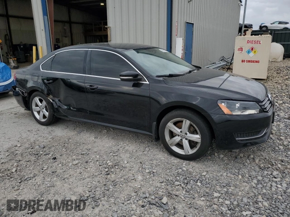 2013 Volkswagen Passat SE z VIN 1VWBP7A30DC015959, wystawiony jako Copart lot #50641475 z przebiegiem 166 693 mil mil oraz Szkoda całkowita • Salvage title. Historia ofert i sprzedaży dostępna na DreamBid. Obrazek 4.