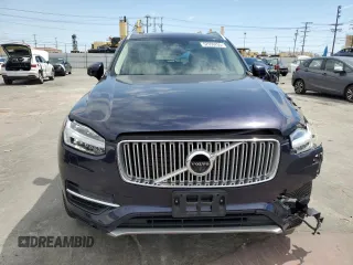 2017 Volvo XC90 Inscription z VIN YV4BC0PLXH1167646, wystawiony jako Copart lot #52650205 z przebiegiem 75 842 mil mil oraz Szkoda całkowita • Salvage title. Historia ofert i sprzedaży dostępna na DreamBid. Obrazek 5.