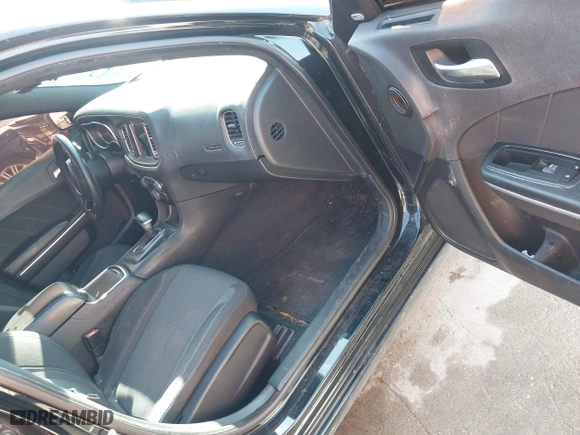 2017 Dodge Charger R/T with VIN 2C3CDXCT7HH571870, listed as a IAAI auction lot 41982710 with 196,865 mi miles. Bid and sale history available at carsss.com. Image 5.