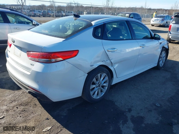 2017 Kia Optima EX with VIN 5XXGU4L30HG126899, listed as a IAAI auction lot 41701811 with 115,196 mi miles. Bid and sale history available at carsss.com. Image 4.