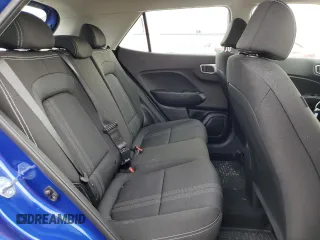 2023 Hyundai Venue SEL z VIN KMHRC8A3XPU273161, wystawiony jako Copart lot #61564335 z przebiegiem 1 083 mil mil oraz Szkoda całkowita • Salvage title. Historia ofert i sprzedaży dostępna na DreamBid. Obrazek 11.