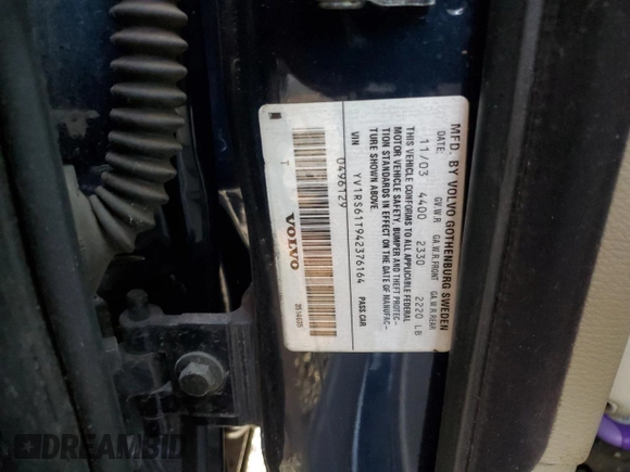 2004 Volvo S60 with VIN YV1RS61T942376164, listed as a Copart auction lot 88518215 with 132,930 mi miles and Salvage Title. Bid and sale history available at carsss.com. Image 12.