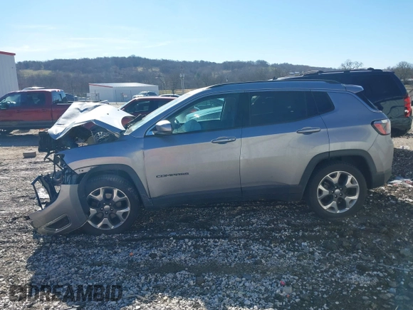 2019 Jeep Compass Limited with VIN 3C4NJCCB1KT662953, listed as a IAAI auction lot 41674997 with 86,318 mi miles. Bid and sale history available at carsss.com. Image 15.