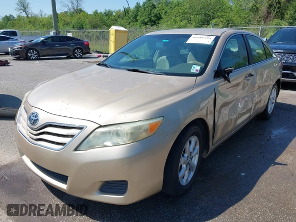 2011 Toyota Camry LE with VIN 4T1BF3EK5BU628968, listed as a IAAI auction lot 41988498 with 176,141 mi miles. Bid and sale history available at carsss.com. Image 17.