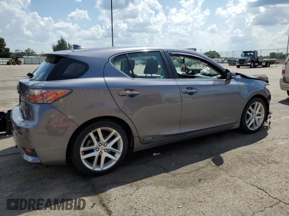 2015 Lexus CT 200h with VIN JTHKD5BH1F2239341, listed as a Copart auction lot 62051495 with 86,804 mi miles and Salvage title. Bid and sale history available at DreamBid. Image 3.