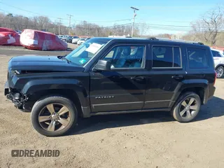 2016 Jeep Patriot Latitude with VIN 1C4NJRFB4GD580484, listed as a IAAI auction lot 42006184 with 178,265 mi miles. Bid and sale history available at carsss.com. Image 14.