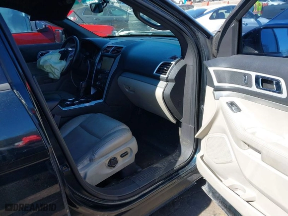 2014 Ford Explorer XLT with VIN 1FM5K7D99EGB77416, listed as a IAAI auction lot 41667347 with 148,242 mi miles. Bid and sale history available at carsss.com. Image 5.