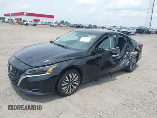 2024 Nissan Altima SV with VIN 1N4BL4DV7RN432023, listed as a IAAI auction lot 42411567 with 22,958 mi miles and . Bid and sale history available at DreamBid. Image 18.
