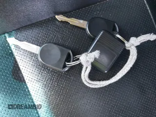 2005 Ford Escape Limited с VIN 1FMCU94115KD86427, выставлен на аукционе IAAI как лот 42322957 с пробегом 153 941 миль миль и . История ставок и продаж доступна на DreamBid. Изображение 11.