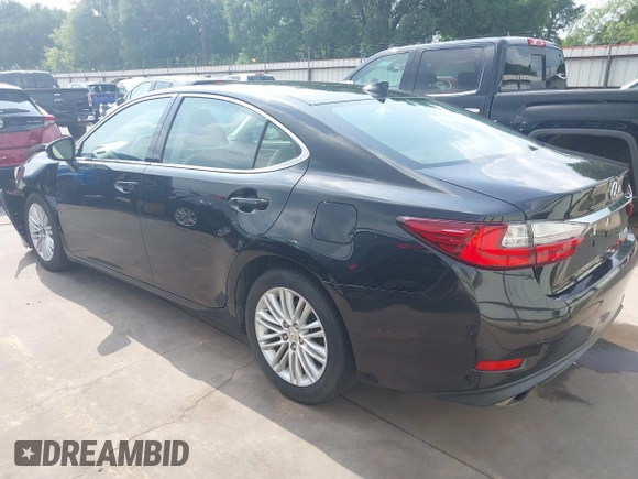 2016 Lexus ES with VIN 58ABK1GG0GU004813, listed as a IAAI auction lot 42114069 with 111,622 mi miles. Bid and sale history available at carsss.com. Image 3.