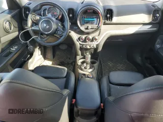 2020 MINI Countryman Cooper S with VIN WMZYX1C09L3L10487, listed as a Copart auction lot 48133965 with 87,409 mi miles and Salvage title. Bid and sale history available at DreamBid. Image 8.