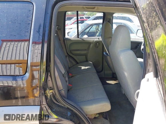 2006 Jeep Liberty Sport z VIN 1J4GL48K66W148415, wystawiony jako IAAI lot #42197223 z przebiegiem Nie podano mil oraz . Historia ofert i sprzedaży dostępna na DreamBid. Obrazek 8.