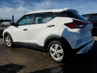 2023 Nissan Kicks S z VIN 3N1CP5BV6PL553413, wystawiony jako Copart lot #56627315 z przebiegiem 29 979 mil mil oraz Czysty tytuł • Clean title. Historia ofert i sprzedaży dostępna na DreamBid. Obrazek 2.
