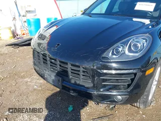 2017 Porsche Macan with VIN WP1AA2A59HLB04390, listed as a IAAI auction lot 41658069 with 72,111 mi miles and . Bid and sale history available at DreamBid. Image 6.