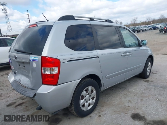 2008 Kia Sedona with VIN KNDMB133086255036, listed as a IAAI auction lot 41923884 with 269,470 mi miles. Bid and sale history available at carsss.com. Image 4.