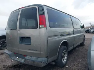 2002 Chevrolet Express Van with VIN 1GAHG39R321146397, listed as a IAAI auction lot 41701980 with 1 mi miles. Bid and sale history available at carsss.com. Image 4.