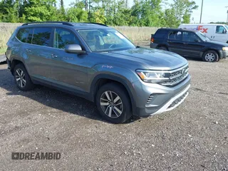 2022 Volkswagen Atlas SE z VIN 1V2DP2CA4NC533230, wystawiony jako IAAI lot #42710951 z przebiegiem 57 671 mil mil oraz . Historia ofert i sprzedaży dostępna na DreamBid. Obrazek 1.
