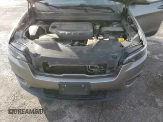 2020 Jeep Cherokee Latitude with VIN 1C4PJMCB7LD646178, listed as a Copart auction lot 45192335 with 80,860 mi miles and Salvage Title. Bid and sale history available at carsss.com. Image 13.