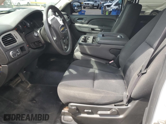 2011 Chevrolet Tahoe Commercial с VIN 1GNLC2E07BR265660, выставлен на аукционе Copart как лот 69224044 с пробегом 109 298 миль миль и Списание • Salvage title. История ставок и продаж доступна на DreamBid. Изображение 7.