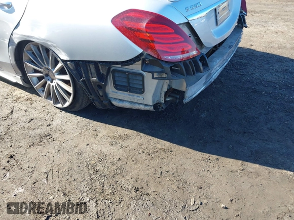 2014 Mercedes-Benz S-Class S 550 with VIN WDDUG8CB9EA032946, listed as a IAAI auction lot 41925030 with 15,304 mi miles. Bid and sale history available at carsss.com. Image 20.
