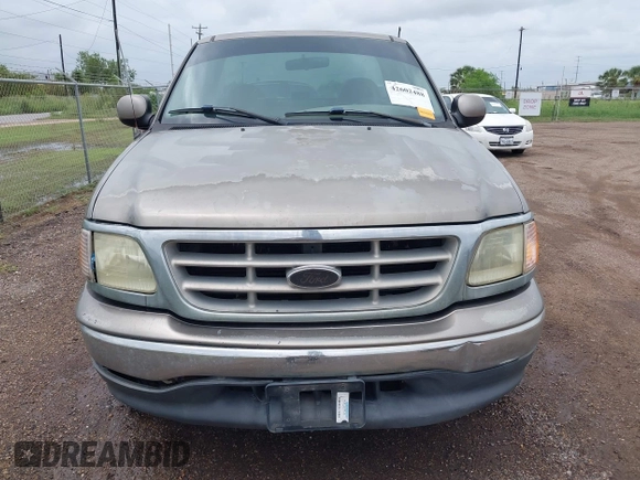 2003 Ford F-150 XL z VIN 1FTRF17263NA71164, wystawiony jako IAAI lot #42602488 z przebiegiem Nie podano mil oraz . Historia ofert i sprzedaży dostępna na DreamBid. Obrazek 6.