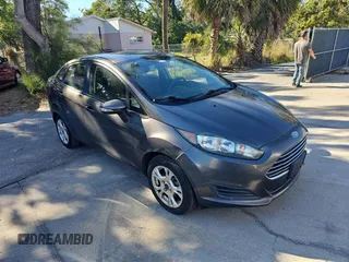2015 Ford Fiesta SE with VIN 3FADP4BJ8FM135510, listed as a Copart auction lot 49908925 with 121,890 mi miles and Clean Title. Bid and sale history available at carsss.com. Image 1.