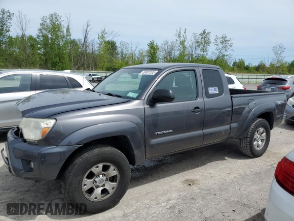 2013 Toyota Tacoma z VIN 5TFUU4EN5DX058037, wystawiony jako Copart lot #58387535 z przebiegiem 110 564 mil mil oraz Szkoda całkowita • Salvage title. Historia ofert i sprzedaży dostępna na DreamBid. Obrazek 1.